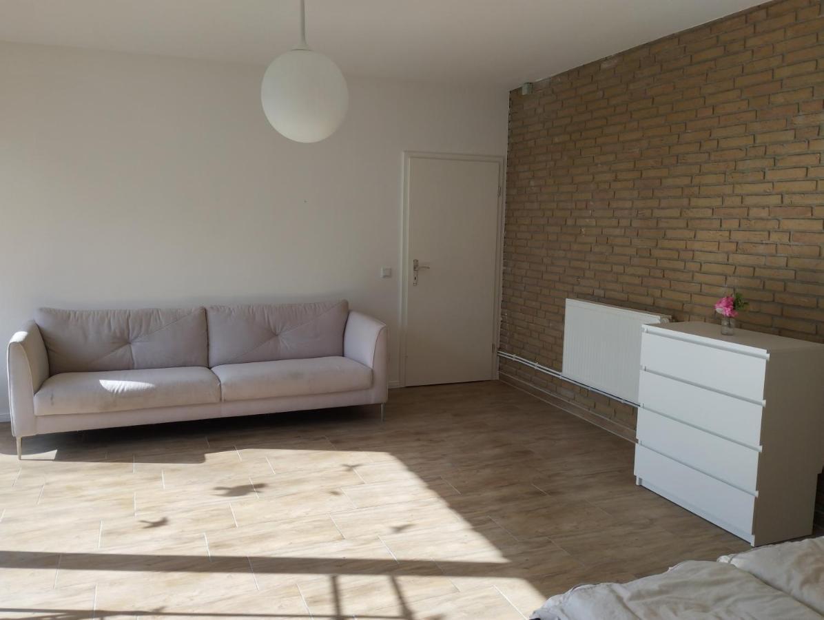 لوبيكه Appartement 4 Personen - Zimmer In Wohnung, Zentral, Ruhig, Modern المظهر الخارجي الصورة