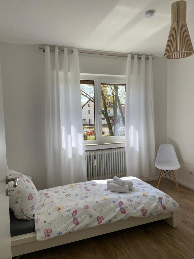 لوبيكه Appartement 4 Personen - Zimmer In Wohnung, Zentral, Ruhig, Modern المظهر الخارجي الصورة